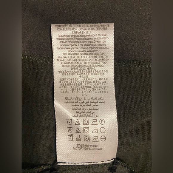 BCBG Leather-look w/zippers on shoulders.Looks grey in low light. Spandex sides - Picture 13 of 13